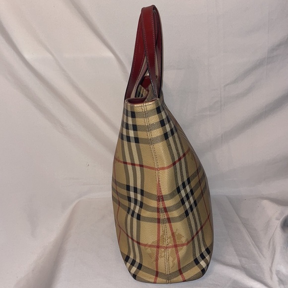 Burberry handbag - Picture 2 of 6